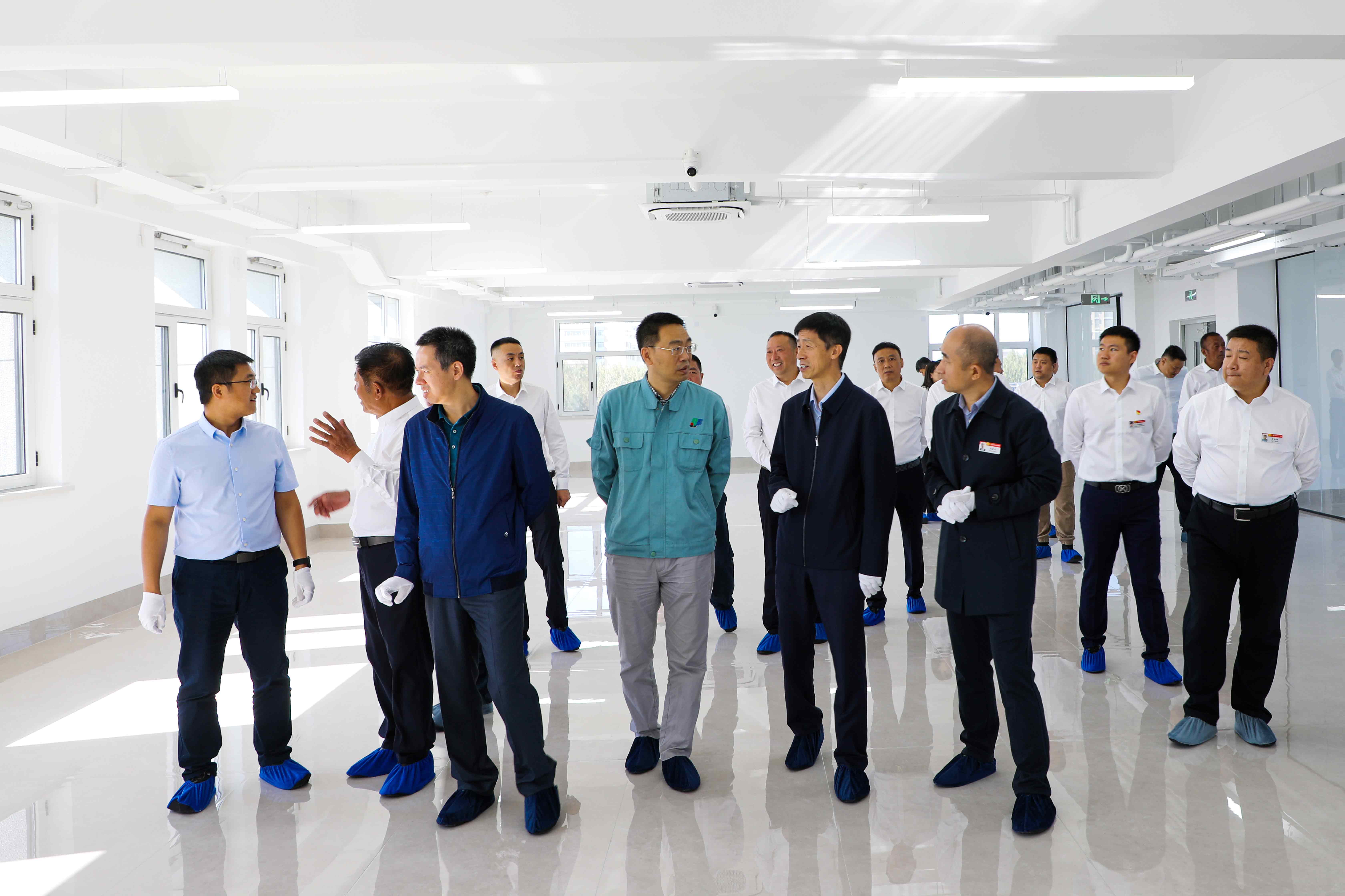 9a292123-bff8-4173-9ed7-7472761e2530