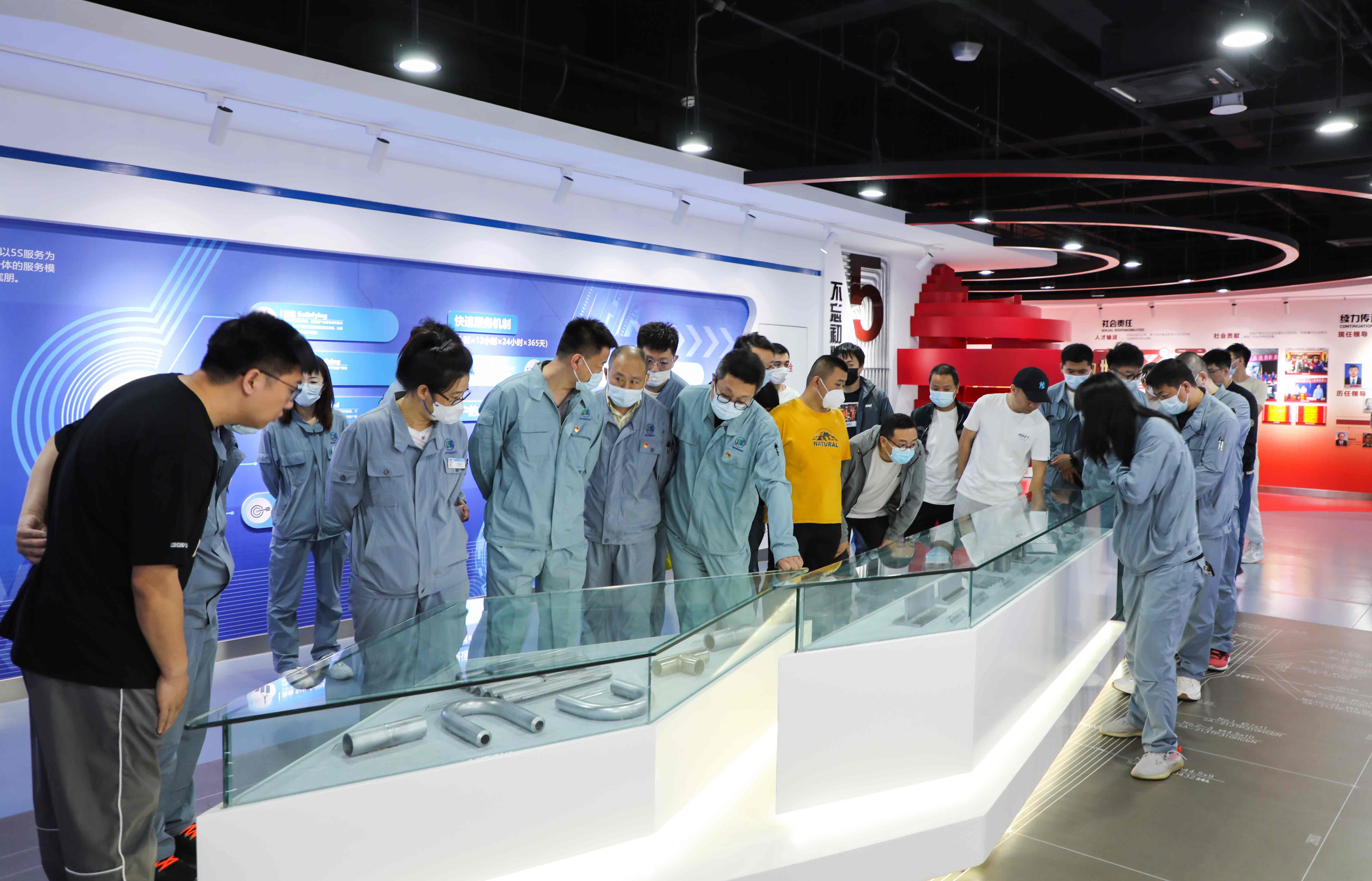 f370c871-0514-44cf-9b1c-25adf5370bbe